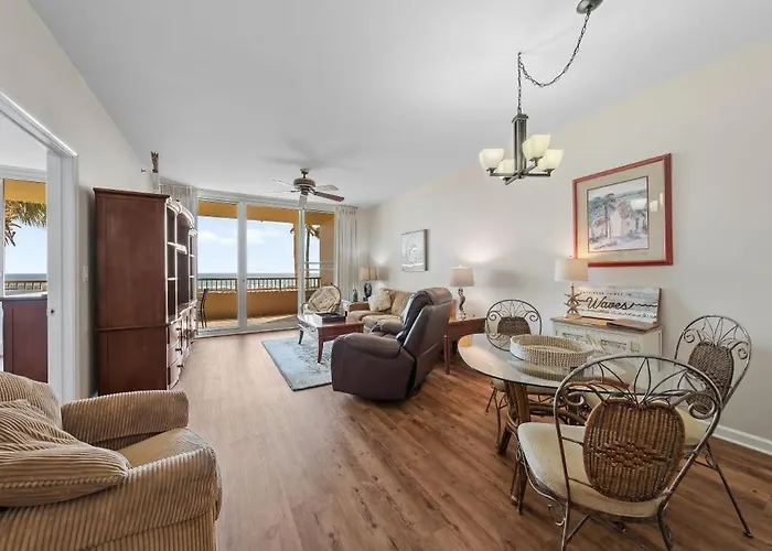 Club 208c By Youngs Suncoast Apartment *