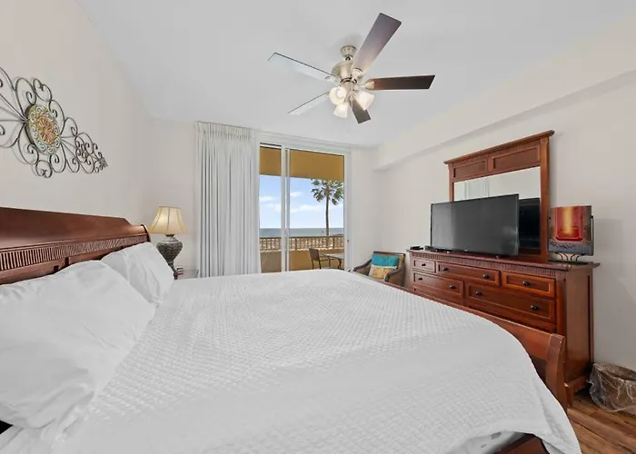 Apartment Club 208c By Youngs Suncoast
